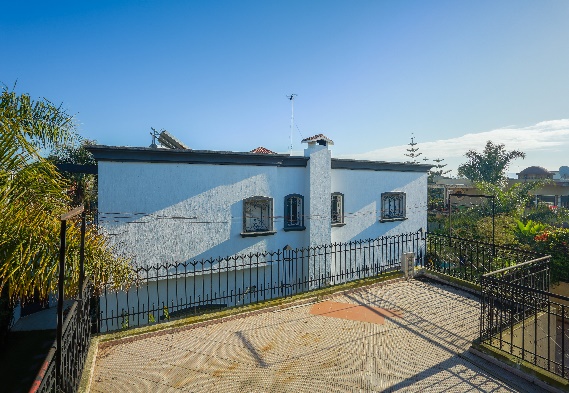 Majestueuse Villa / Lissasfa / Casablanca