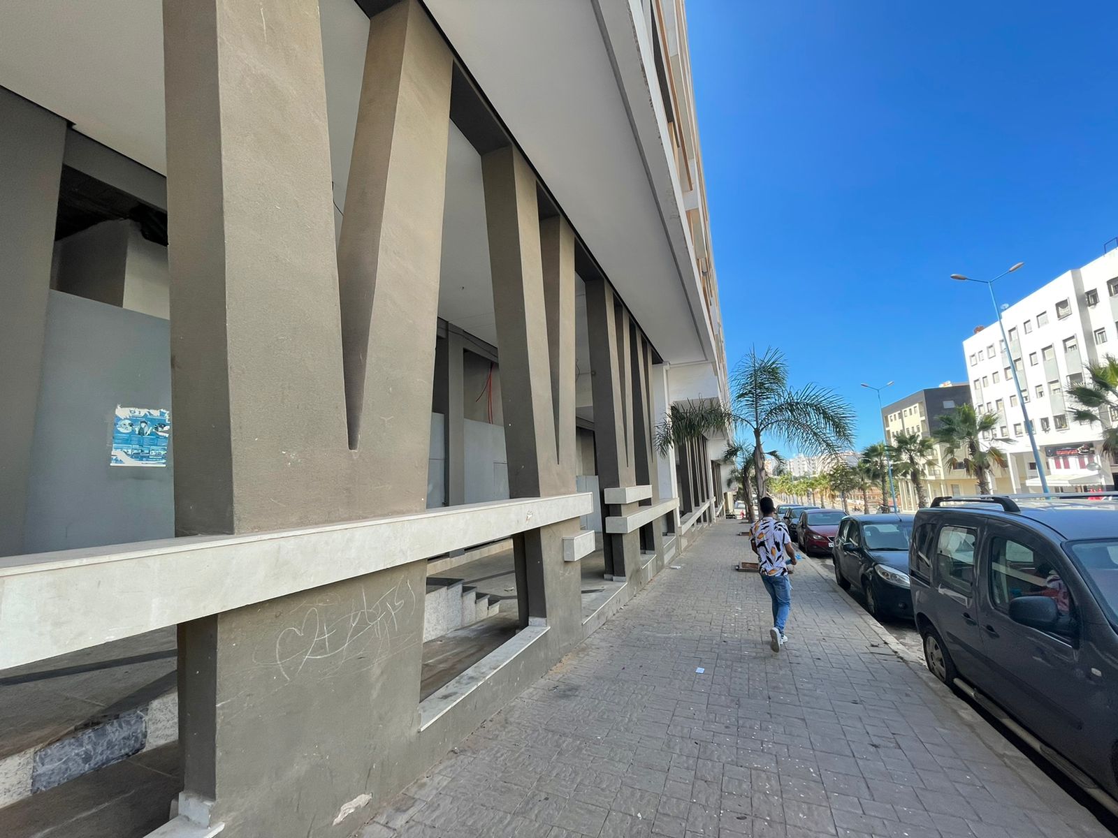 Locaux commerciaux à vendre sur un grand boulevard au quartier Errahma à Casablanca