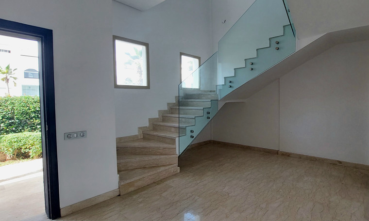 Des villas luxueuses en plein Dar Bouazza