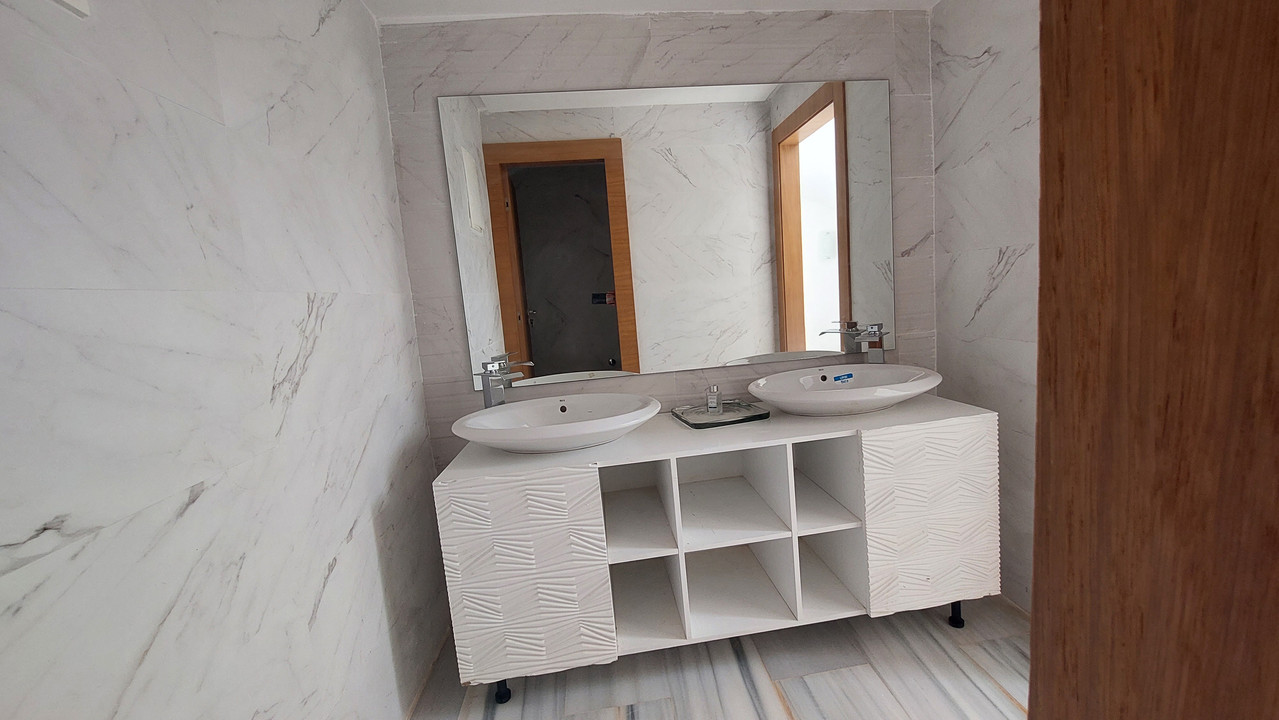 Des villas luxueuses en plein Dar Bouazza